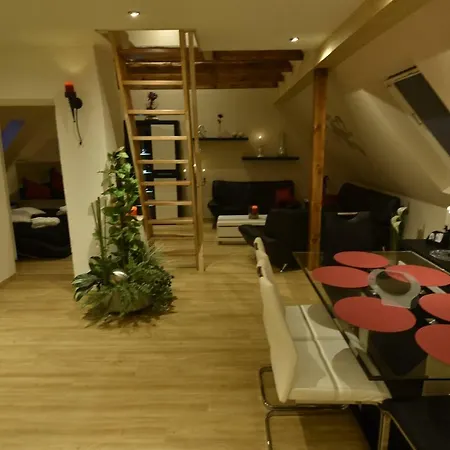 Cats Dreams Apartment *